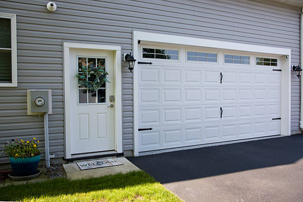 24/7 Emergency Garage Door Panel Replacement experts in Royal Pines, NC